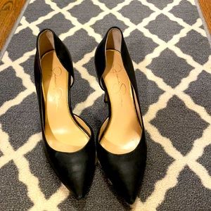 Jessica Simpson black pumps